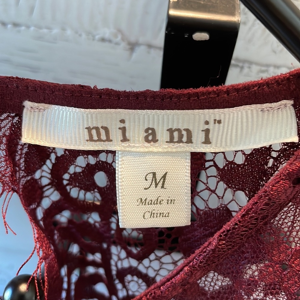 Burgundy Francesca’s dress - Picture 6 of 7